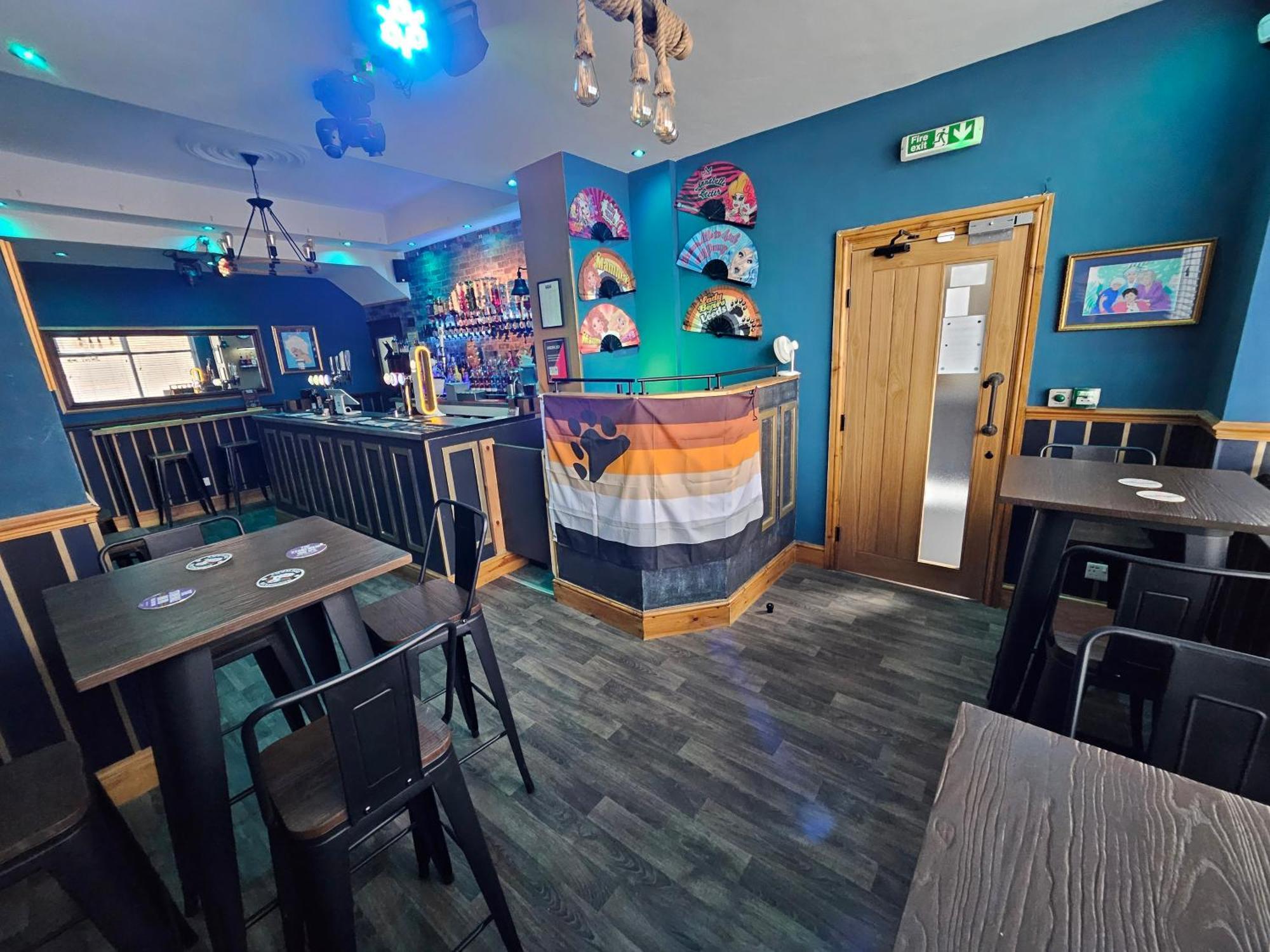 Rendezvous Bar & Rooms - Adults Only — Photos 1